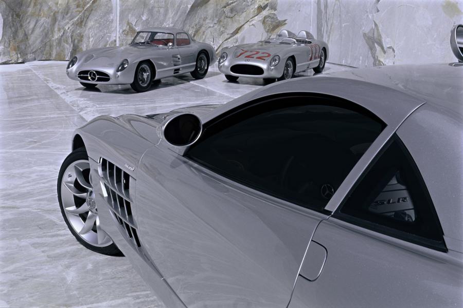  Mercedes-Benz SLR McLaren 2003 года  (фото 279 из 319)